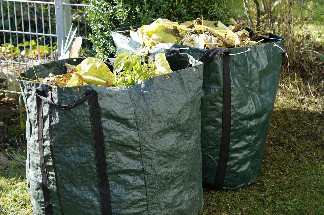 LE PRINTEMPS ARRIVE, NOUS RECRUTONS DES JARDINIERS! 4 dechets verts 11